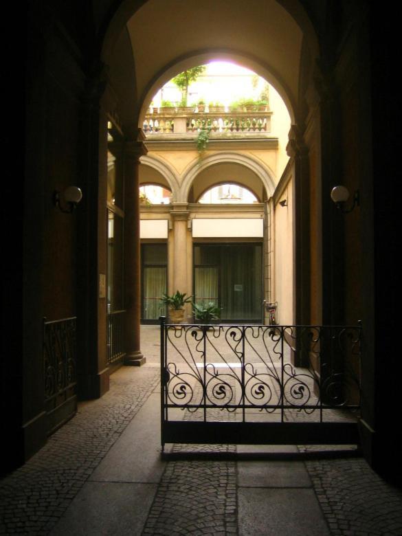 Castaldi House Hotel Milan Luaran gambar